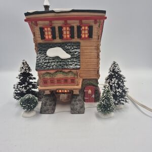 Dept 56 Heritage Village Collection North Pole Series .Elves Trades School
